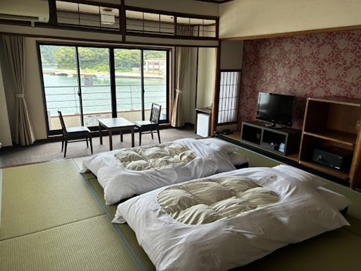 ゆったりとくつろげる和室